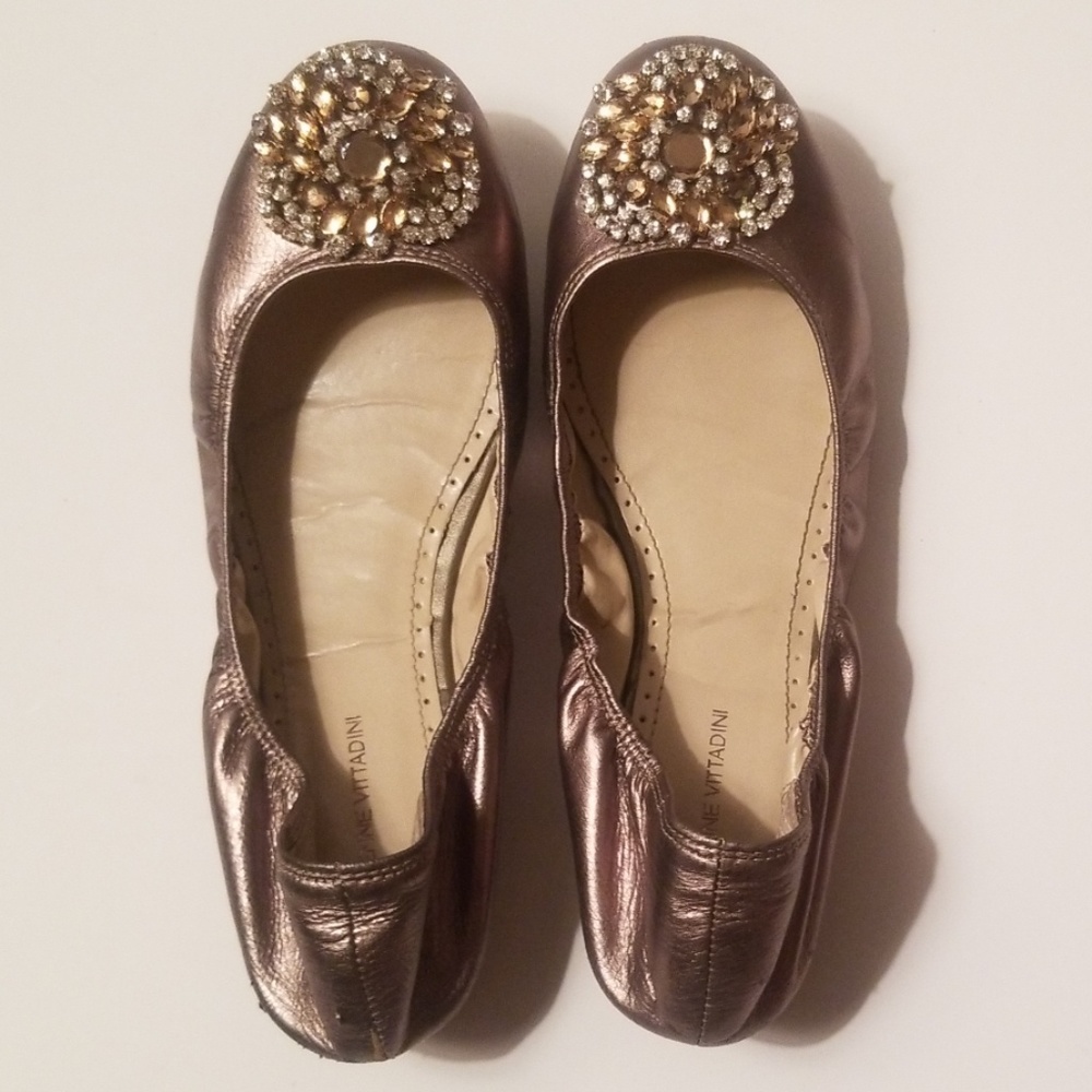 Adrienne Vittadini Flat